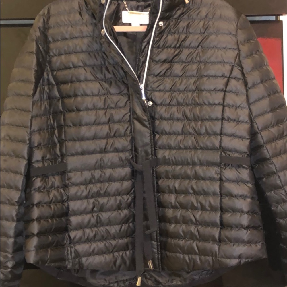 Authentic Michael Kors puffer coat.